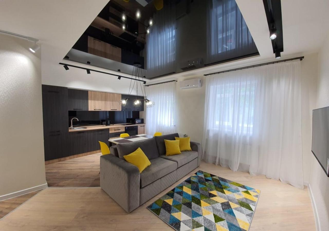 New Lux Apartment 2020 Kharkiv Eksteriør bilde