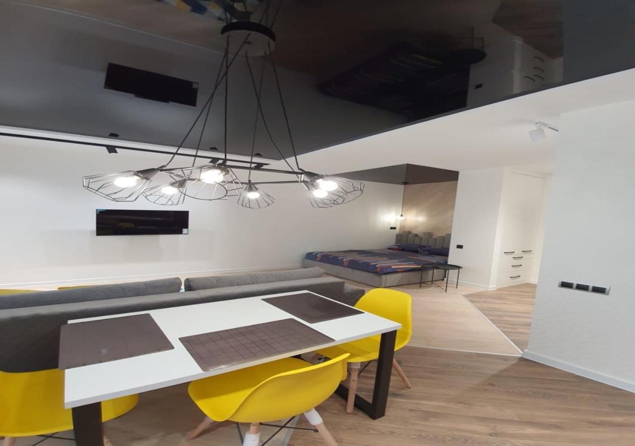 New Lux Apartment 2020 Kharkiv Eksteriør bilde