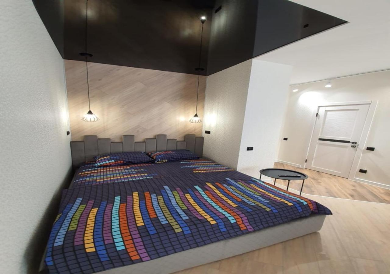 New Lux Apartment 2020 Kharkiv Eksteriør bilde